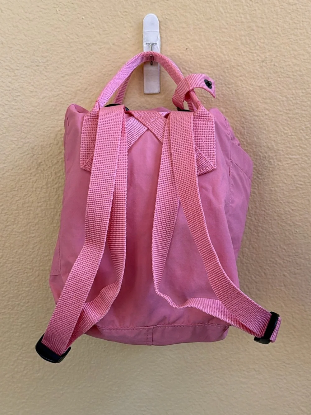 Fjallraven Kanken Mini Pink 7L Backpack Classic Swedish Daypack EUC!